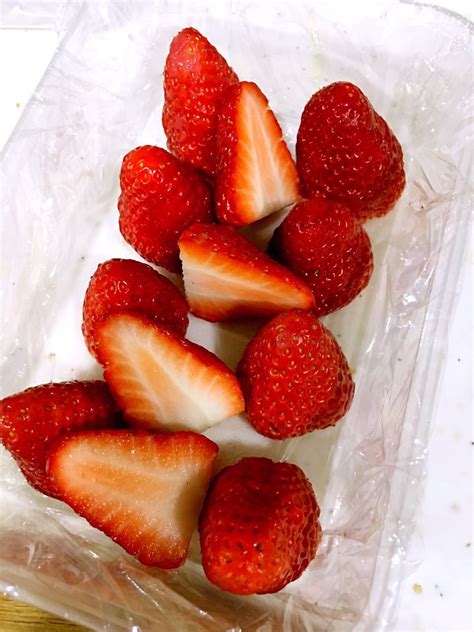 草莓奶冻怎么做_草莓奶冻的做法_豆果美食