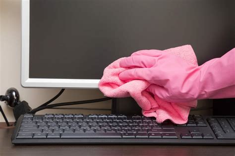 How to Clean Your Computer Monitor | Easy to Follow Step-by-step Guide