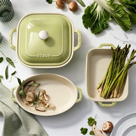 Staub Ceramic 4-pc Baking Pans Set, Casserole Dish with Lid,l 4-pc ...