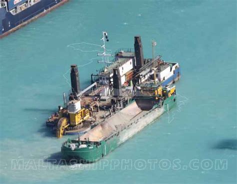 Ave Ceasar - Backhoe dredges - Equipment | Dredging Database