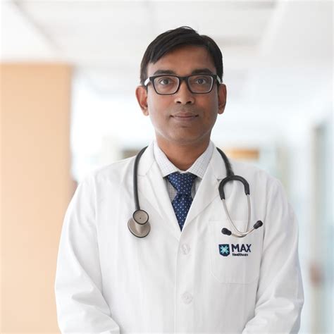 Dr. Ravi Kumar Singh - Nephrology, Book Online Appointment, Video ...