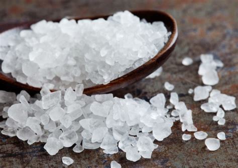 பொடுகை முற்றிலுமாகப் போக்கும் சிம்பிள் வீட்டு வைத்தியம் | Home Remedies ...