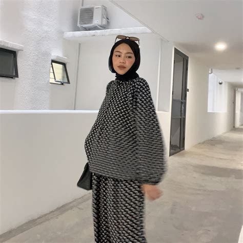 𝑺𝒆𝒓𝒂 𝑱𝒐𝒉𝒂𝒓𝒓𝒚 🍒 | Wait what?! This is the bestest thing (makeup) that I ...