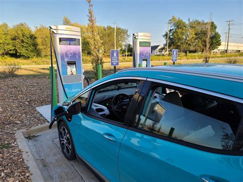 Big Apple Travel Center Joplin | Joplin, MO | EV Station