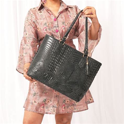 Buy MINI WESST The Tokyo Black Tote Bag Online