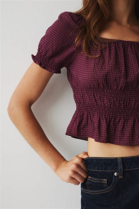 Smocked blouse - Dark pink/Gingham check - Ladies | H&M IN