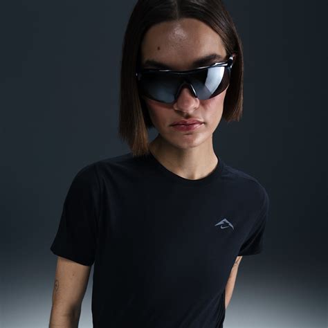 Women's ACG Short Sleeve Shirts. Nike PH