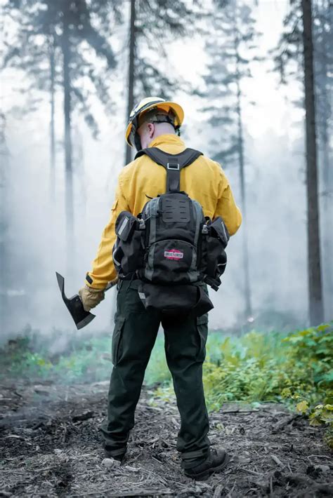 Essential Items For A Well-Packed Wildland Fire Pack | QuartzMountain