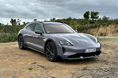 2025 Porsche Taycan is mind-numbingly fast, one sweet handling drive - Reviews | Driving