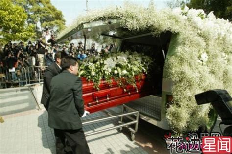 梅艳芳的葬礼为何在香港引起这么大轰动__中国青年网