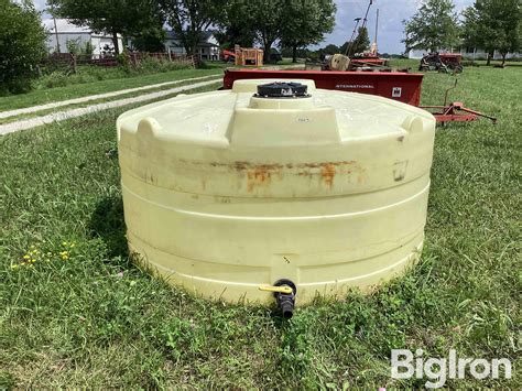 1,000-Gallon Water Tank | Agriculture | BigIron