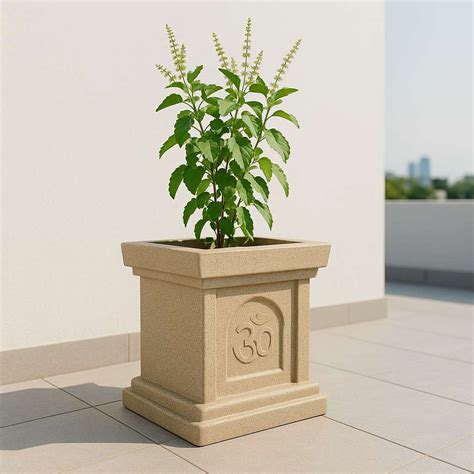 Best Plastic Pots Manufacturer in Delhi - Grow Green