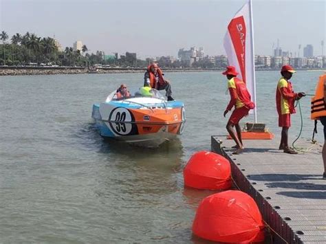 Floating Jetty - Beach Floating Jetty Manufacturer from Vadodara