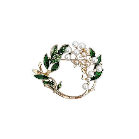Wrapables Christmas Crystal Rhinestone Brooch Pin, Laurel & Faux Pearls ...