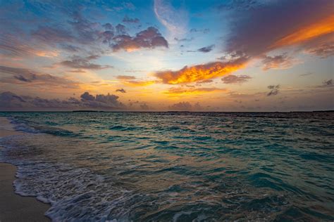 Is Unbroken a True Story? The Life of Louis Zamperini | Shortform Books