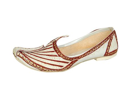 non-branded Jodhpuri Maroon Cream Ethnic Juti Shoes for Men : Amazon.in ...