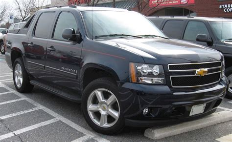 2010 Chevrolet Avalanche LTZ - Crew Cab Pickup 5.3L V8 FFV auto 5.3 ft Bed