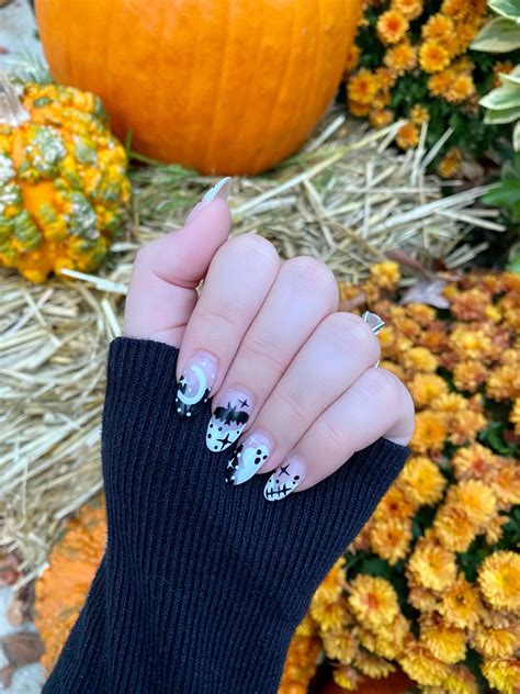 Happy Halloween Eve! 🎃 : r/Nails