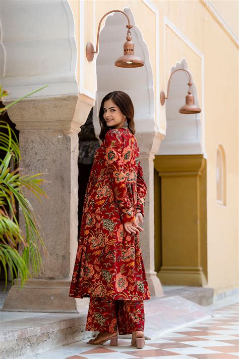 Shop Saanvi Maroon Floral Print Suit Set | Jaipuri Adaah
