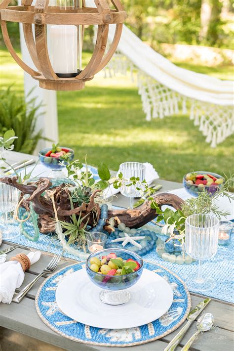 Outdoor Entertaining | How to Create a Beautiful Coastal Outdoor Table ...