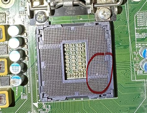 Piece of thermal paste fell in. Does it matter? : r/pcmasterrace