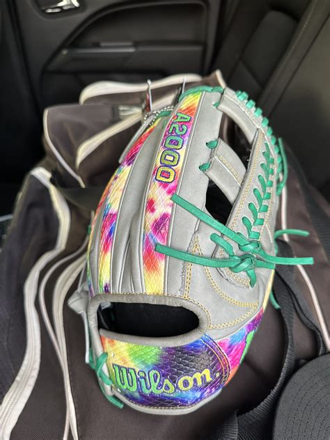 Wilson a2000 Omaha Exclusive | SidelineSwap