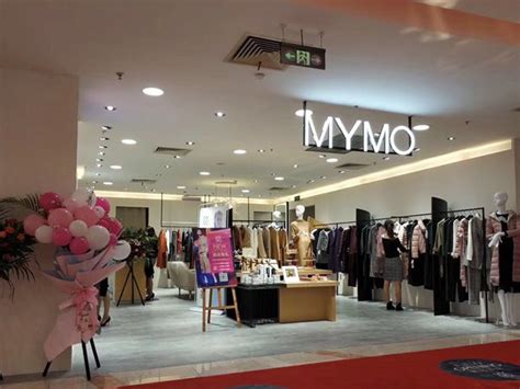 MYMO品牌店面形象设计_MYMO女装专卖店橱窗陈列展示【实图】 -中服网