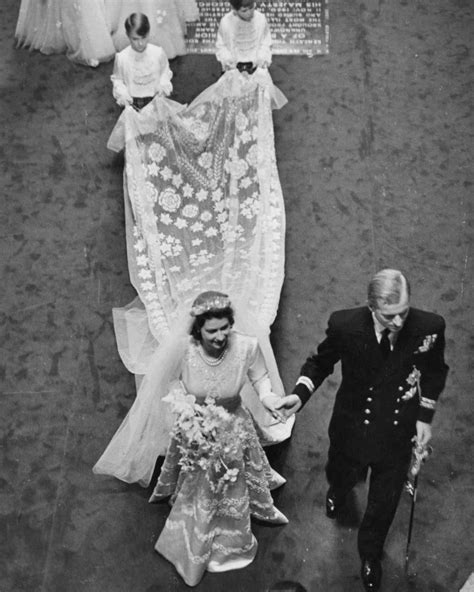 Queen Elizabeth Wedding Dress Facts