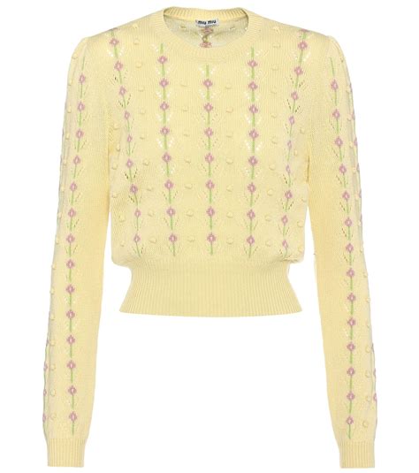 Yellow cashmere sweater | Clothes design, Cashmere sweaters, Fashion ...