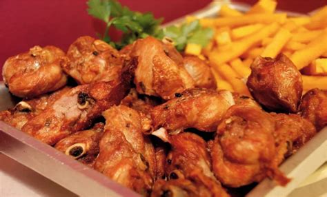 Frango à Passarinho