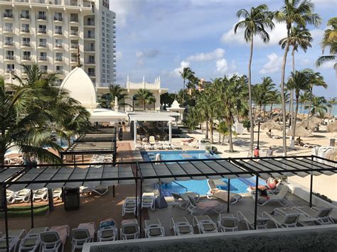 Royal Palm Club at the RIU Palace Aruba | RedWeek