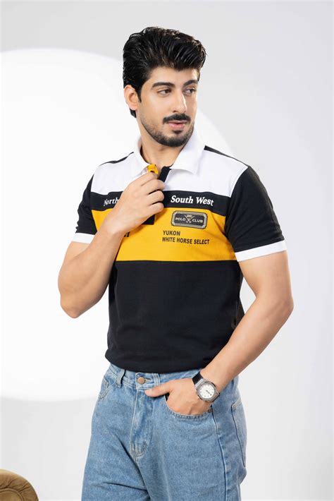 NORTH SOUTH WEST PRINT EMD BADGE POLO – Gritstones