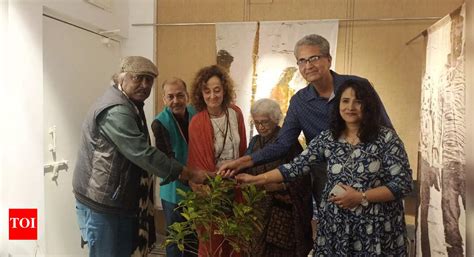 Art exhibition by an Italian artist graces the city | Bengali Movie ...