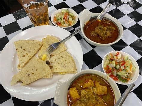 รีวิว Bismillah Halal Food - ร้านอาหารฮาลาล โรตีโอ่ง อร่อย สะอาด