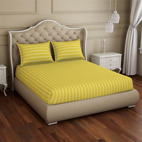 Buy SPACES Skyrise Striped 3-Piece Large Bedsheet Set - 274 x 274 cm ...