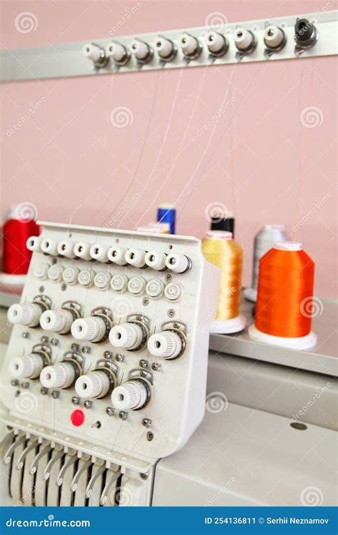 Automatic Sewing Machine 的图像结果
