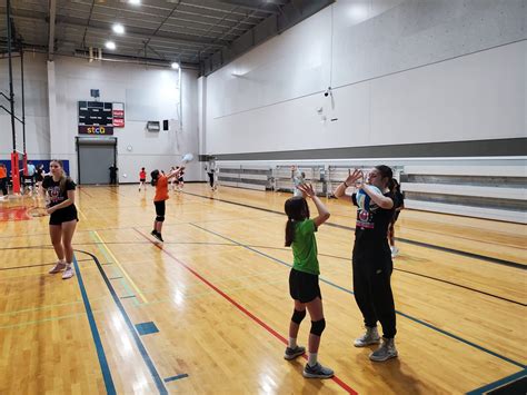 509 Spikers Volleyball Program | Hub Sports Center