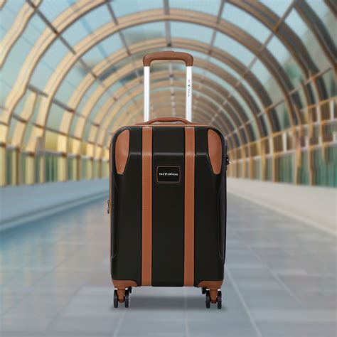 The Vertical Griffin Hard Luggage – BAGLINE