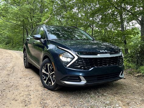 2023 Kia Sportage Hybrid vs. 2022 Hyundai Tucson Hybrid