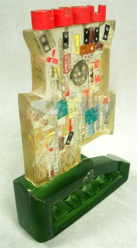 Alien Key Machine 的图像结果