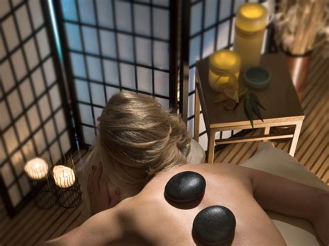 Valentine’s Restaurants and Gift in Rogers - Destination Rogers