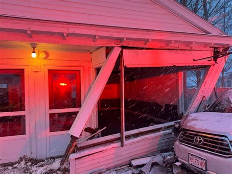 Teen driver strikes building near N.H. border due to snowy road ...