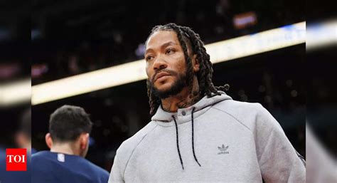 Derrick Rose humbly rejects statue honor as former NBA star shares ...