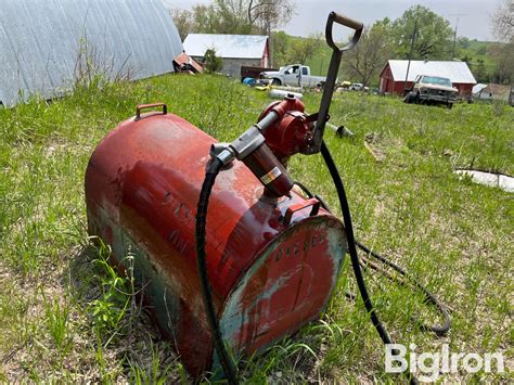 100 Gallon Fuel Tank W/Hand Pump | Agriculture | BigIron