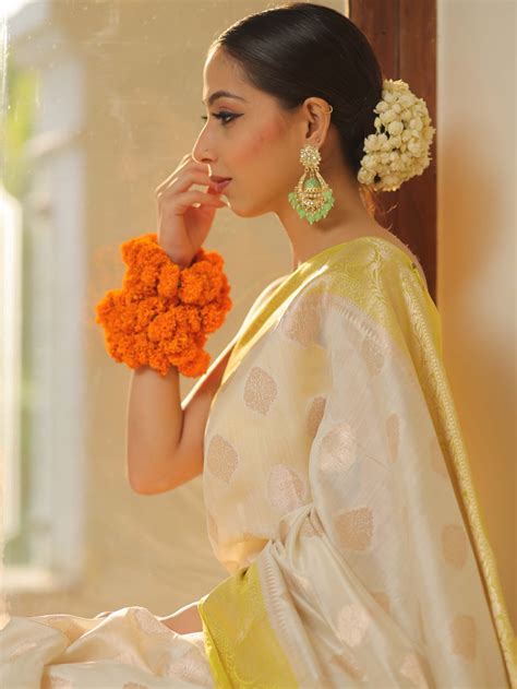 Banarasee Handloom Pure Chiniya Silk Saree With Zari Work & Contrast B