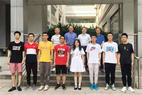 我校谢晓石被评为2022年扬州教育年度新闻人物-教师队伍建设-江苏省扬州中学 文明在线