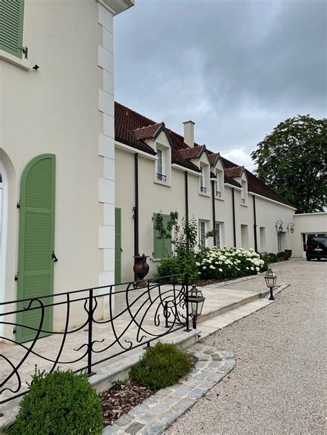 LE CLOS DES BELVALS (Vertus) - Lodging Reviews, Photos, Rate Comparison ...
