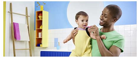 Instructions: Brushing babies' teeth correctly | CURAPROX