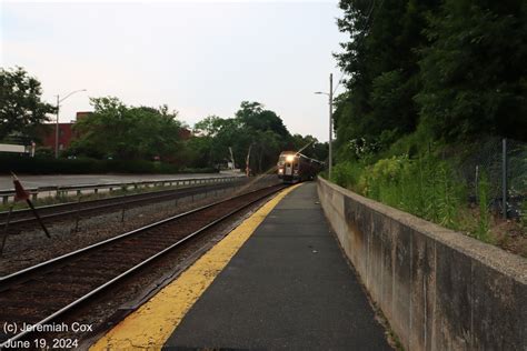 Wellesley Hills - MBTA Commuter Rail Framingham/Worcester Line - Photos ...