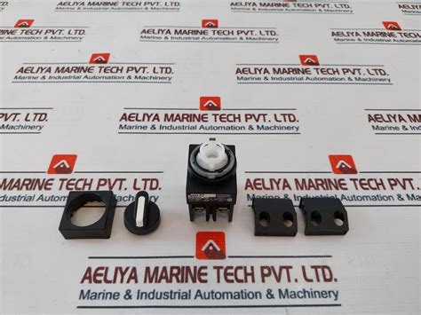 Fuji Electric Ah22-p2 Command Switch – Aeliya Marine Tech
